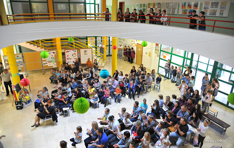 Prvašići Osnovne škole Prelog i Draškovec dočekani prigodnim programom