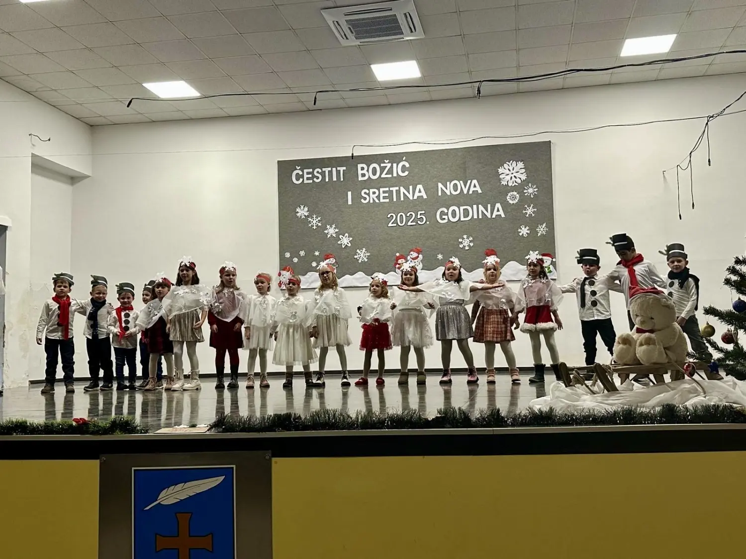 0916bbe4-4267-47dd-be24-bf37e29717f3_1 0916bbe4-4267-47dd-be24-bf37e29717f3_1