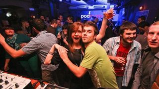 slika0002 Podroom (Subota, 17.11. – Pop Mash & House Smash – DJ Nixou)