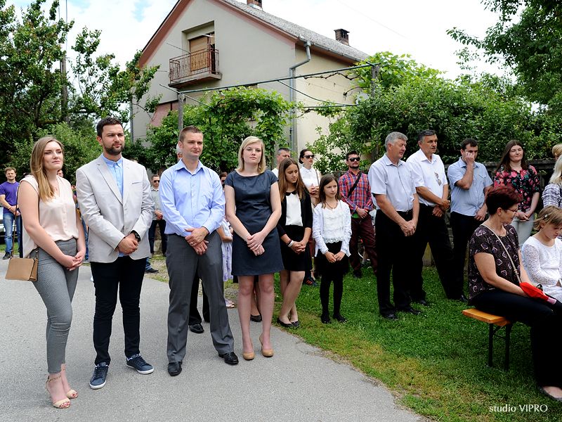 355415490dsc0794806055