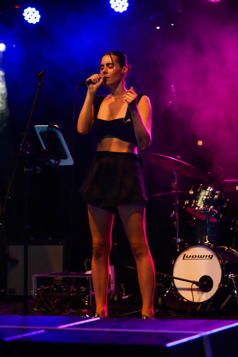 Nika Turković održala koncert u Urban Parkiću na Porcijunkolovom