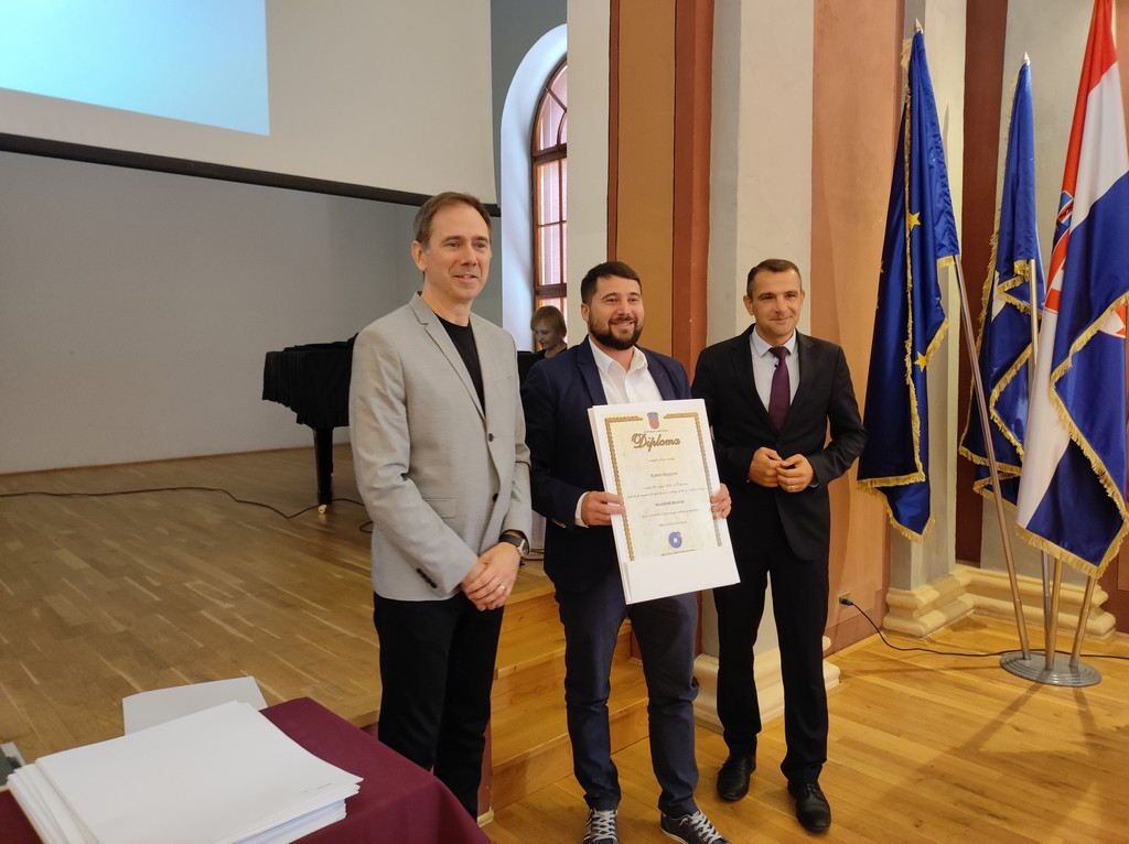 OBRTNIČKA KOMORA Novopečenim majstorima uručene diplome!
