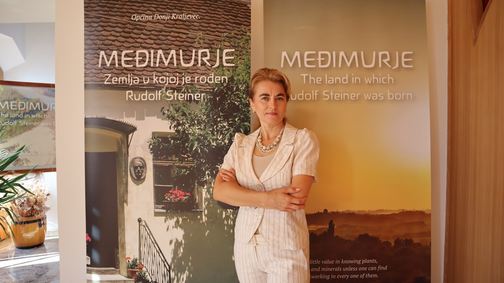 DR.SC. DIJANA POSAVEC U planu je osnivanje regionalnih podružnica te izgradnja Centra za interpretaciju biodinamičke poljoprivrede DR.SC. DIJANA POSAVEC U planu je osnivanje regionalnih podružnica te izgradnja Centra za interpretaciju biodinamičke poljoprivrede