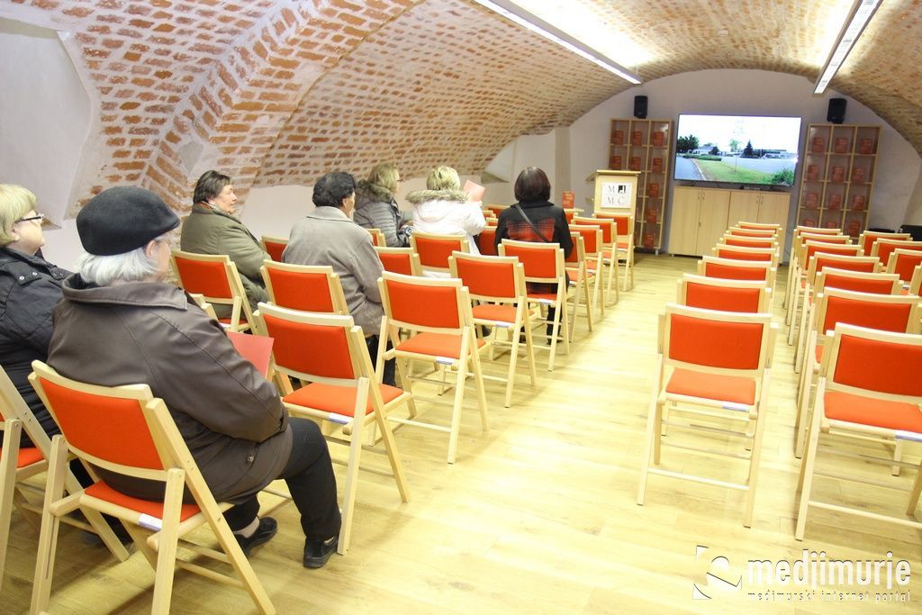 nocmuzejacakovec0035680943