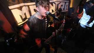 slika0019 Podroom (Petak, 19.4.2013 – MANNTRA live & H I R & IRON HEARTH)