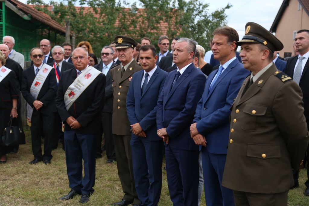 2143959010212942446412859101882