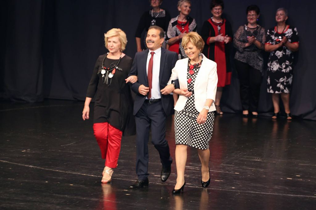 3415812810215167483837404233851