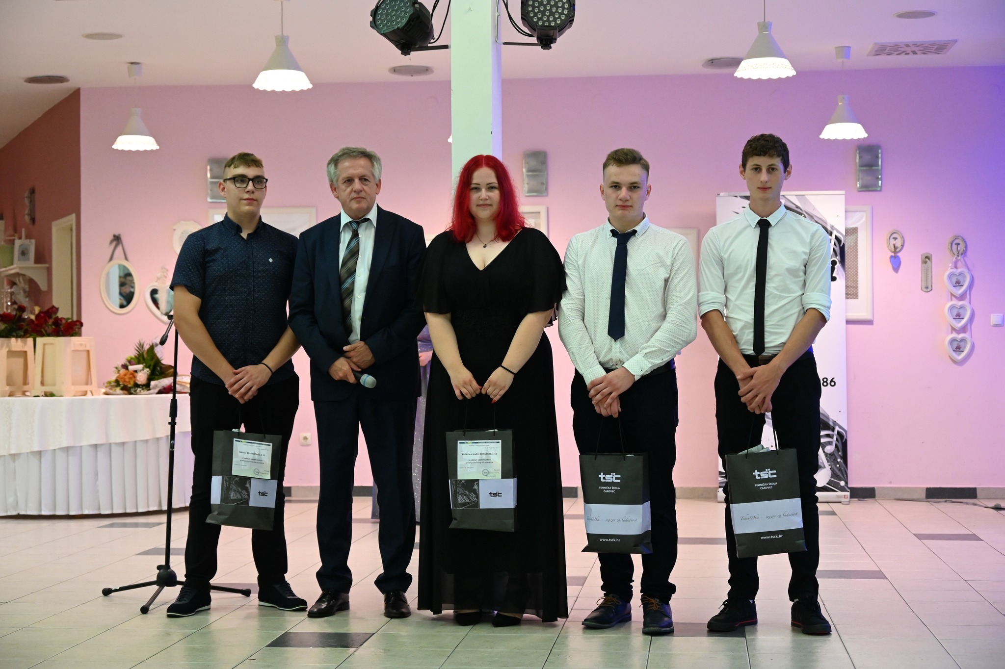 TEHNIČKA ŠKOLA ČAKOVEC Još jedna generacija maturanata oprostila se od srednjoškolskih klupa