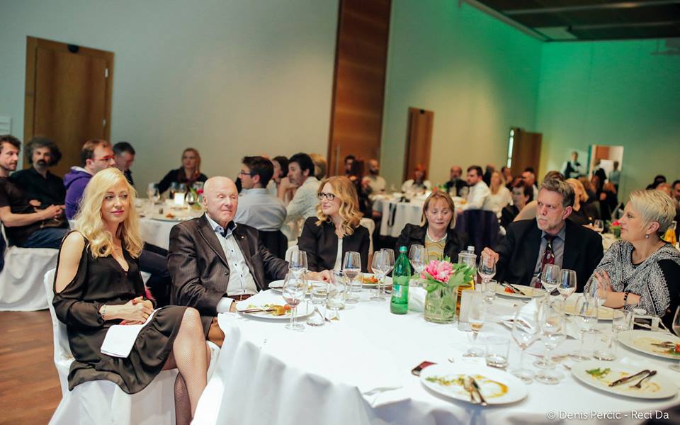 1315196599751811697046128259388