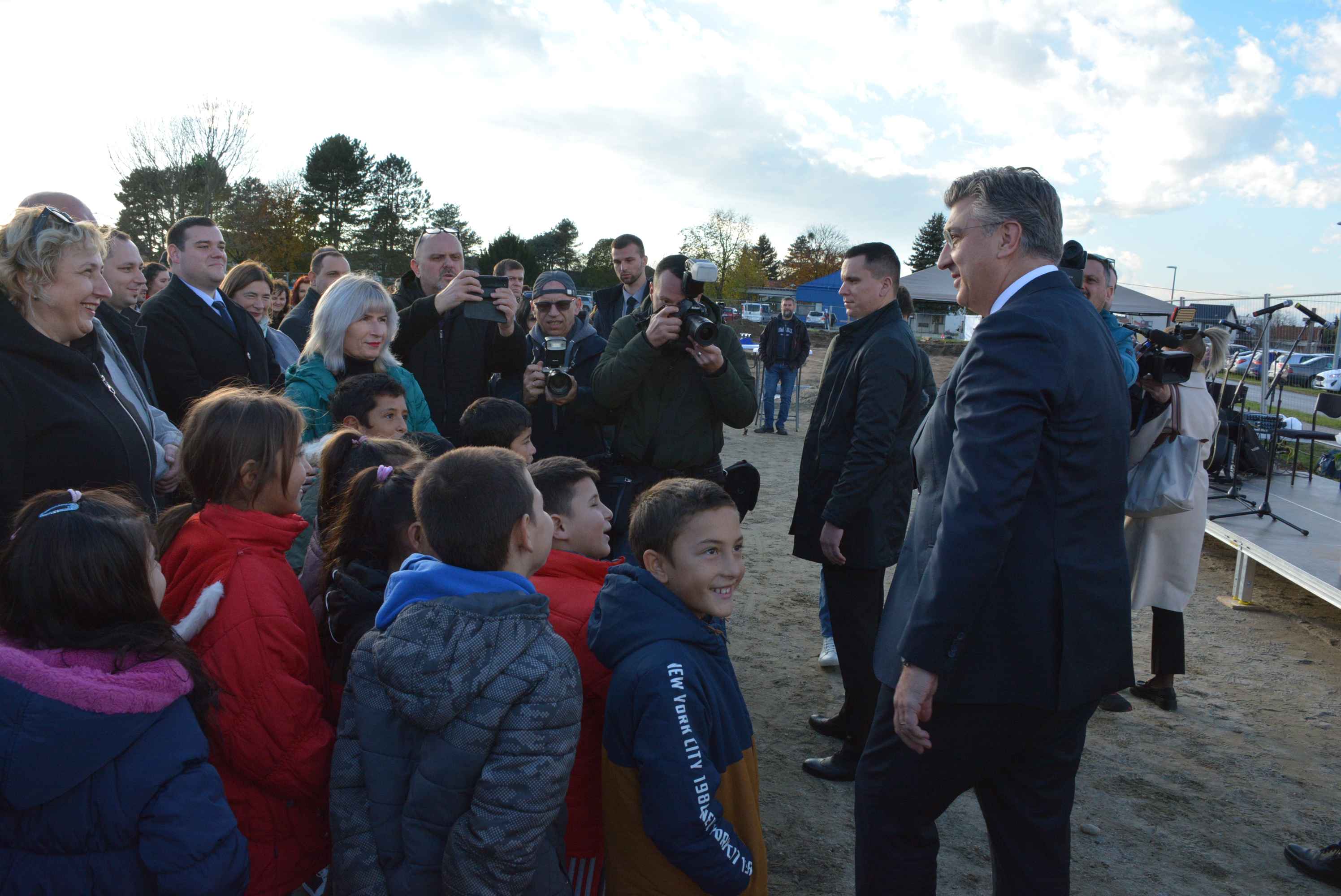FOTO/VIDEO Važan dan za Međimurje: Postavljen kamen temeljac za novi Regionalni edukacijsko-rehabilitacijski centar u Čakovcu
