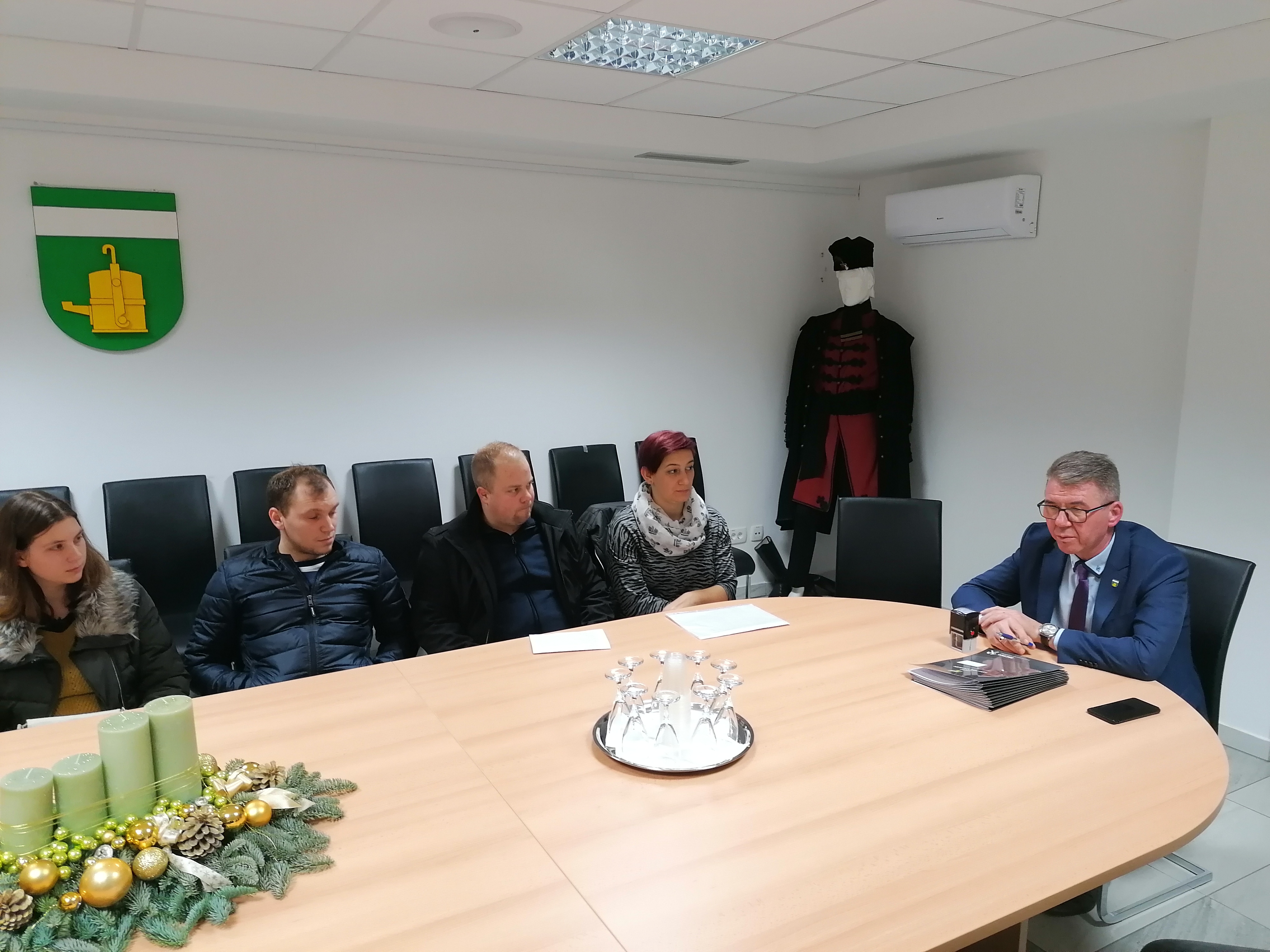 FOTO Potpisani ugovori o dodjeli poticaja za kupnju prve nekretnine na području Grada Mursko Središće FOTO Potpisani ugovori o dodjeli poticaja za kupnju prve nekretnine na području Grada Mursko Središće