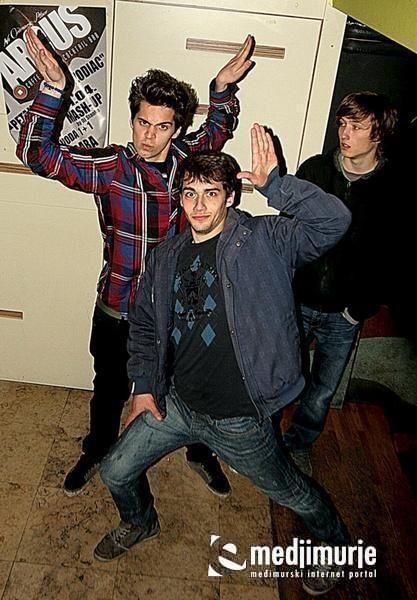 slika0018 Arcus (Subota, 14.4.2012) slika0018 Arcus (Subota, 14.4.2012)