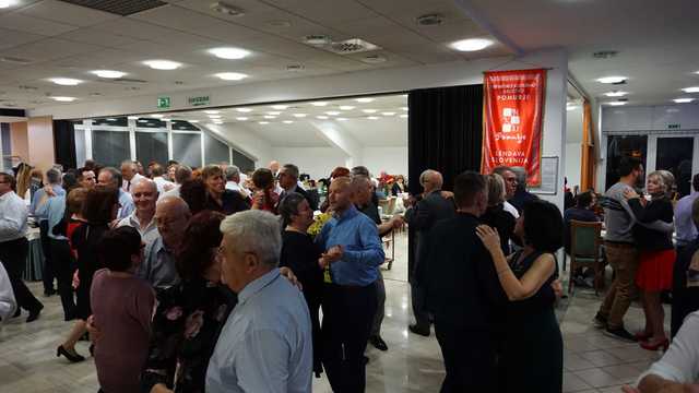 FOTO Župan Matija Posavec na Hrvatskom balu u Lendavi pružio potporu HKD-u Pomurje