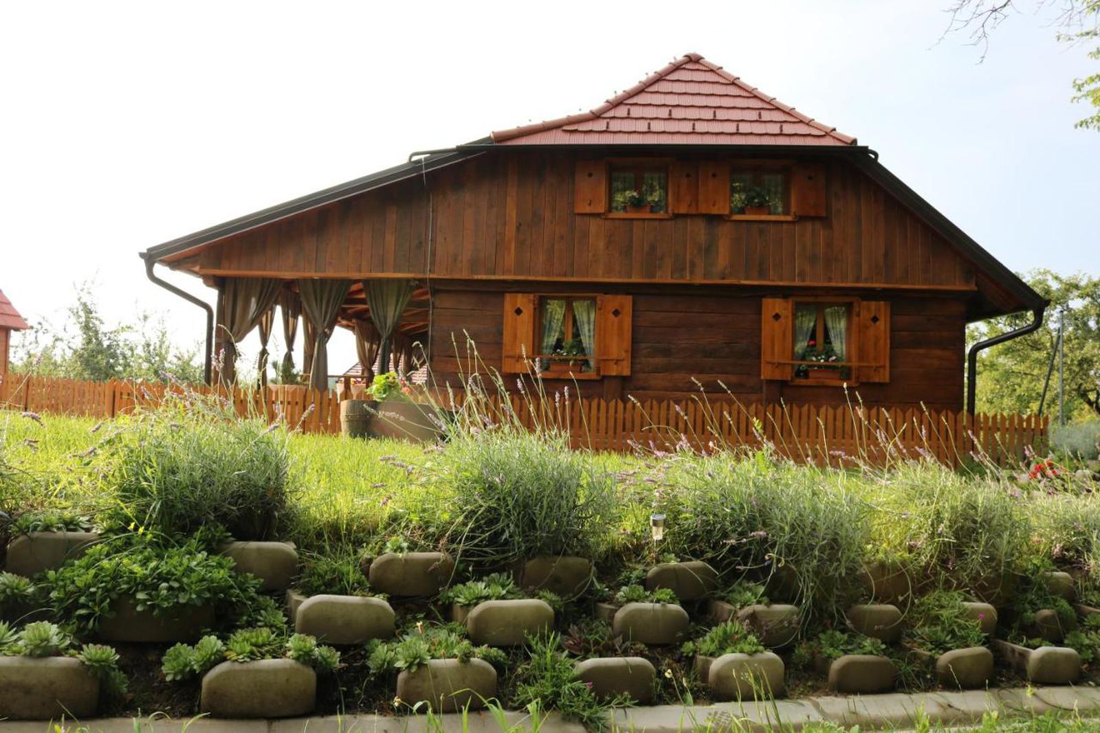 SUNCOKRET RURALNOG TURIZMA Zlatne medalje osvojili su Ekomuzej ‘Međimurje malo’ i kuća za odmor ‘Lina’