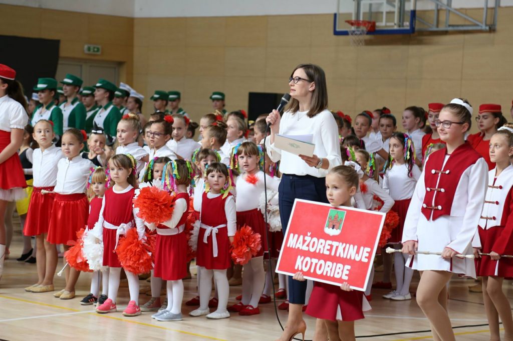 2198565210213080808991837102889