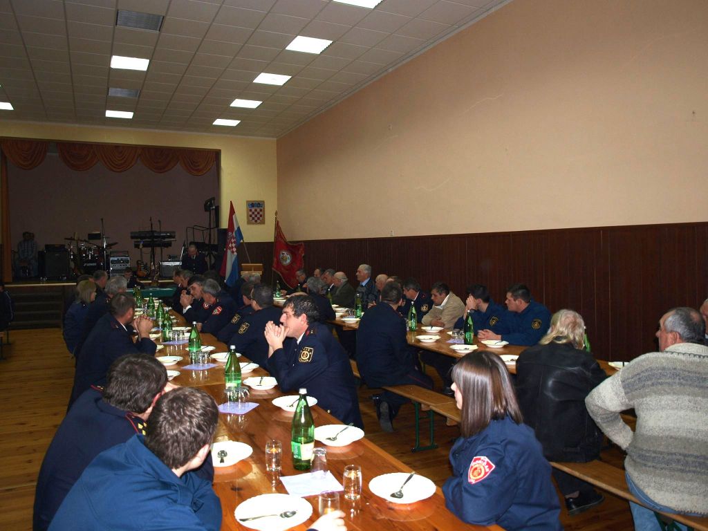 dvddpustakovec15370867