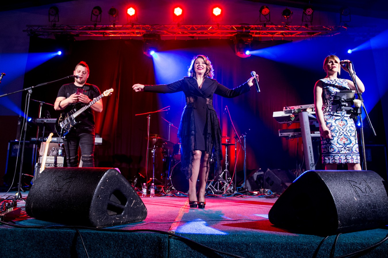 VIDEO I FOTO Neda Ukraden u Nedelišću okupila fanove svih generacija