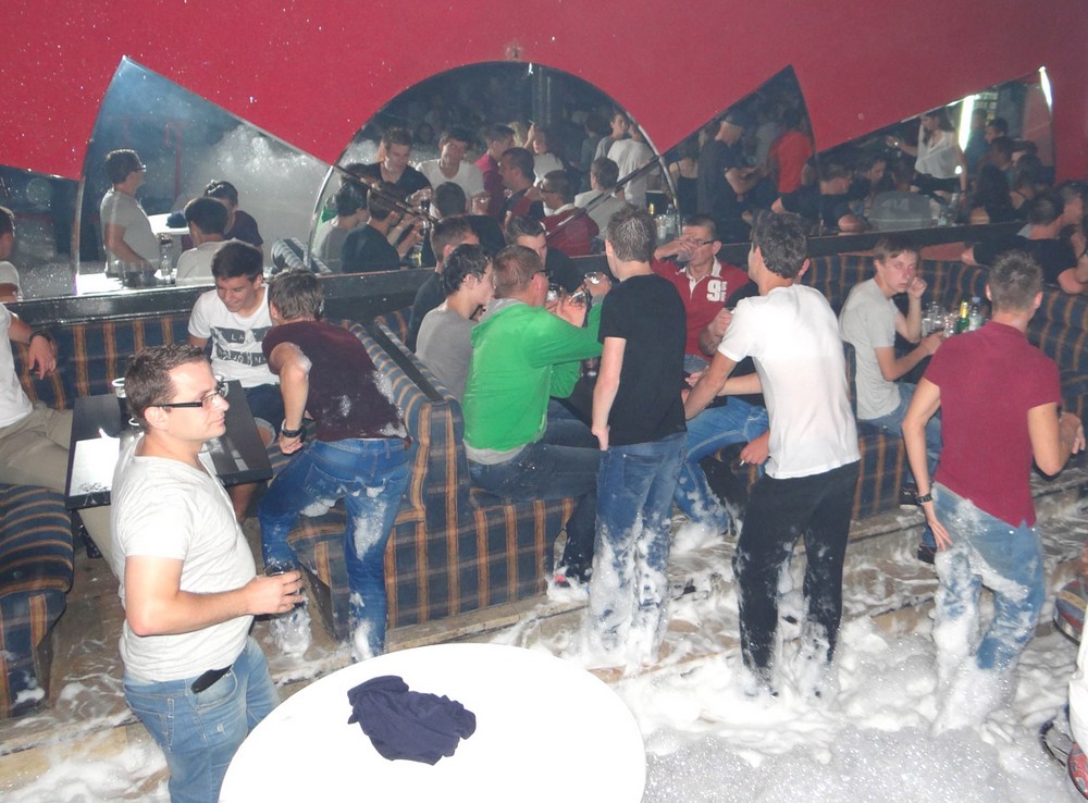 slika0082128668 Pjena party u Šampionu (Subota, 16.8.2014.)