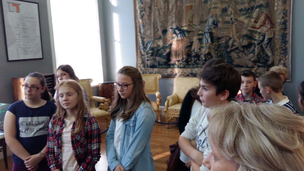 20151111140000410946