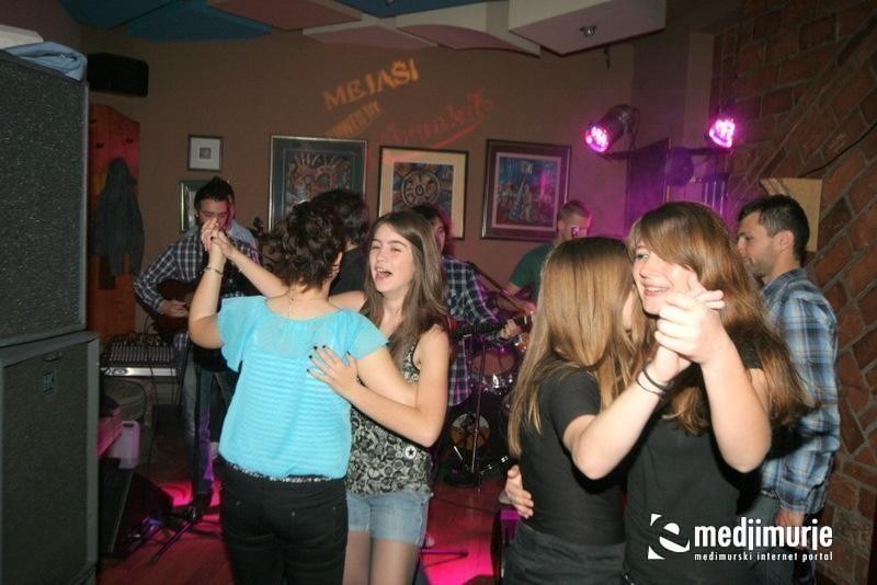 slika0002 Arcus (Subota, 5.5.2012) slika0002 Arcus (Subota, 5.5.2012)