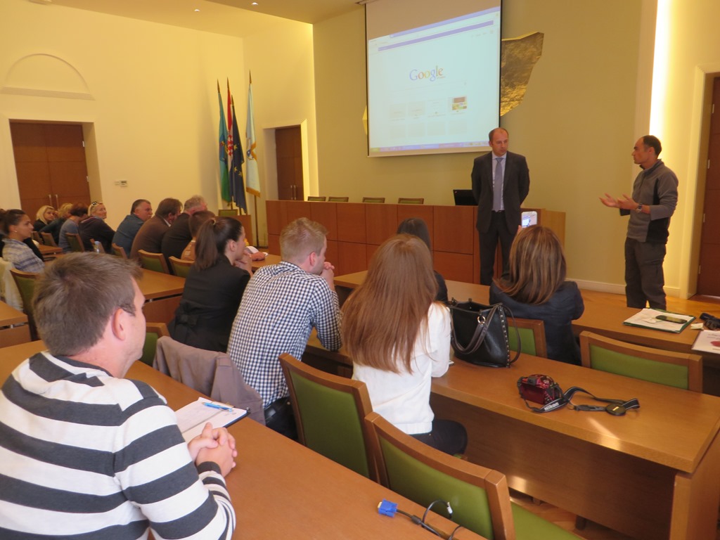 predstavljanjefinotekecom208429