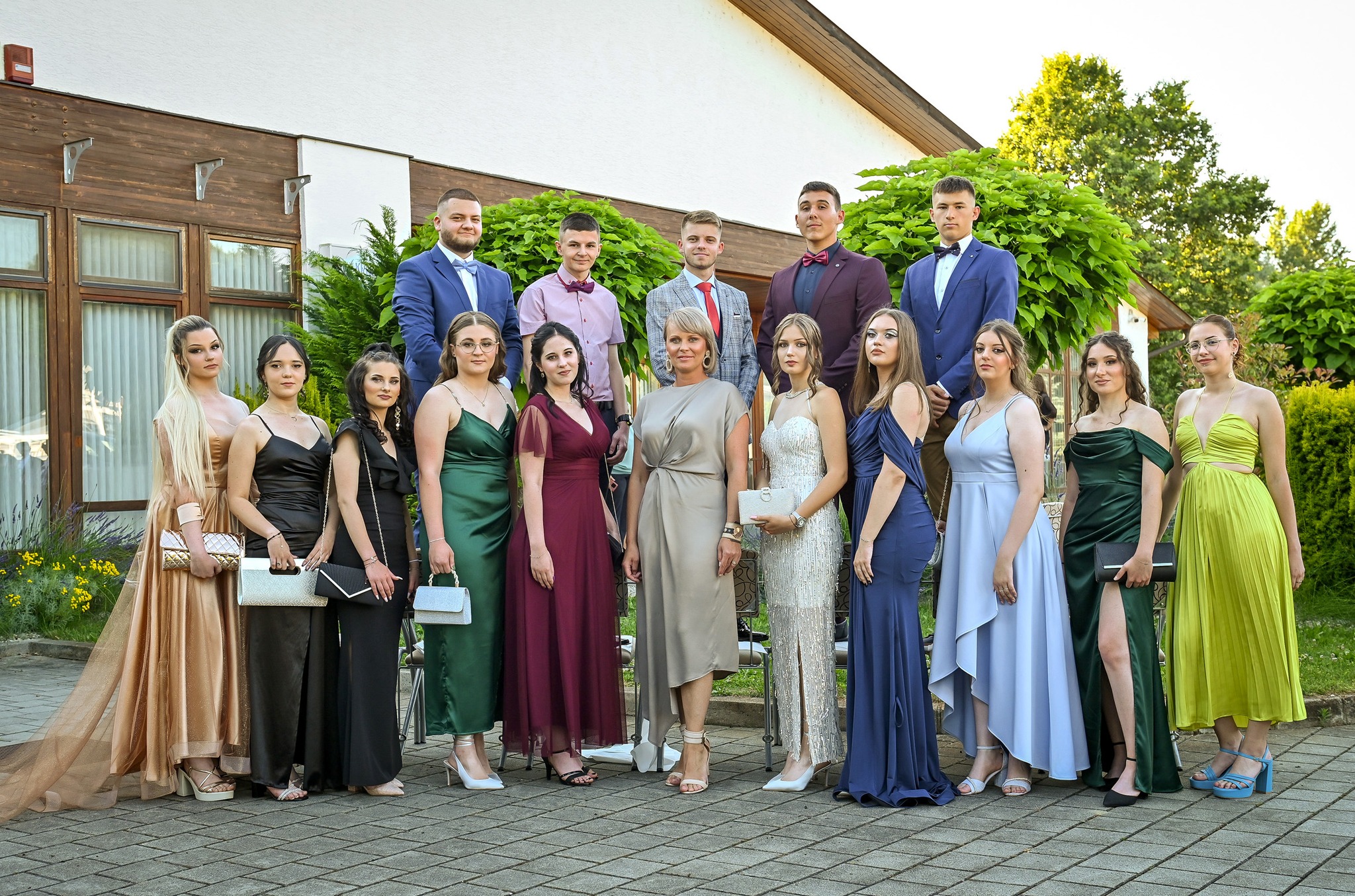 SREDNJA ŠKOLA PRELOG Pogledajte 7 divnih maturantskih razreda