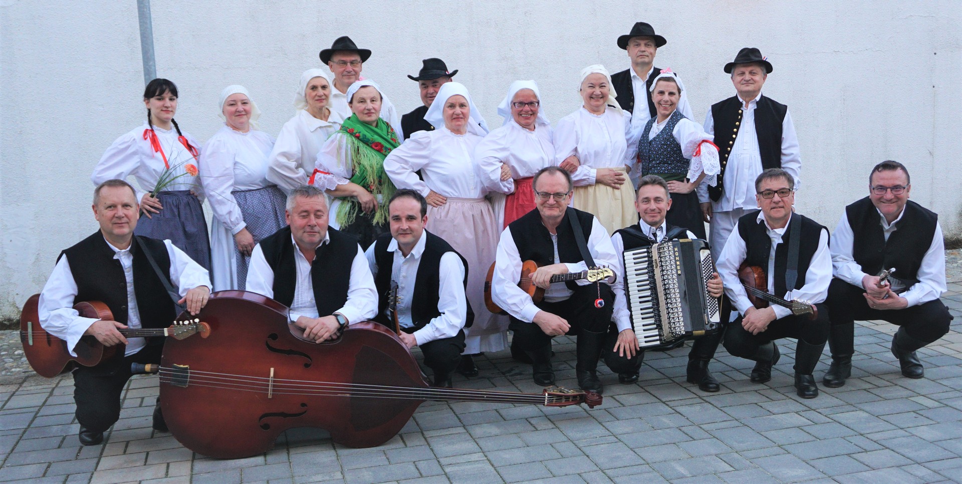 Folklorni ansambl HKD Pomurje na Regionalnom susretu folklornih skupina Slovenije