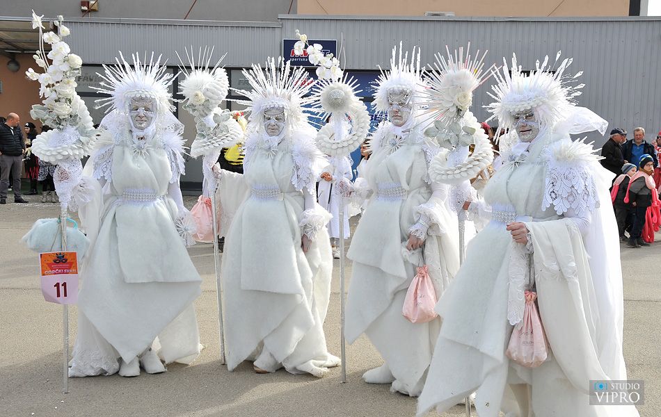 FAŠNIK U GORIČANU Prva nagrada za ‘Vlak u snijegu’, drugo mjesto ‘Ledenim kraljicama’