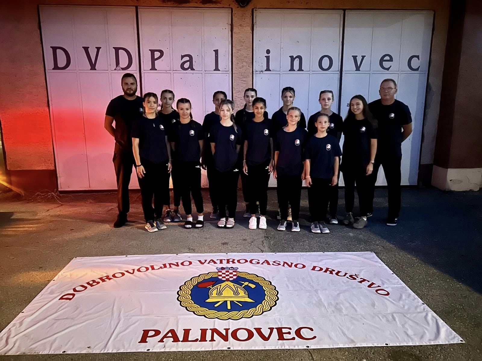 FOTO Mladi vatrogasci otputovali na 15. državno natjecanje vatrogasne mladeži u Novalju