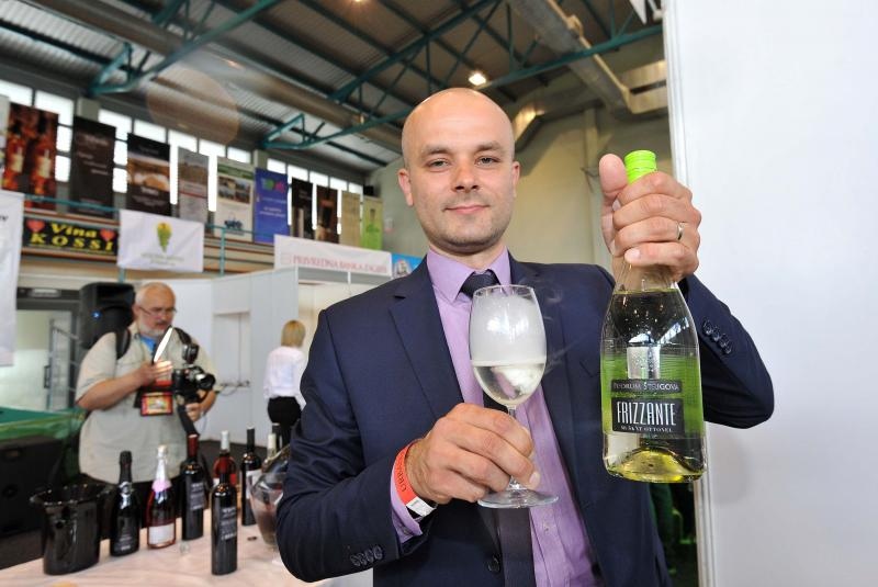 pxl13051612996433739018