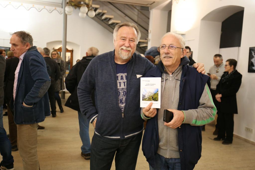 2774702010214156381560479178794