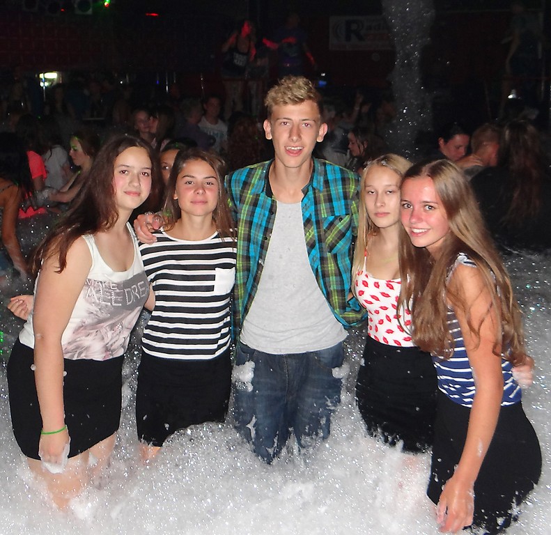 slika0039336258 Pjena party u Šampionu (Subota, 16.8.2014.)