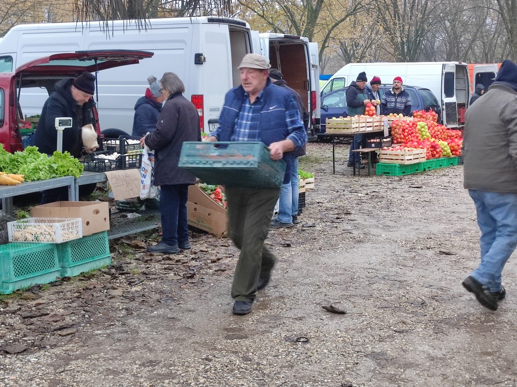 ČAKOVEČKI SAJAM Nema čega nema pa čak i – božićnih žaruljica!