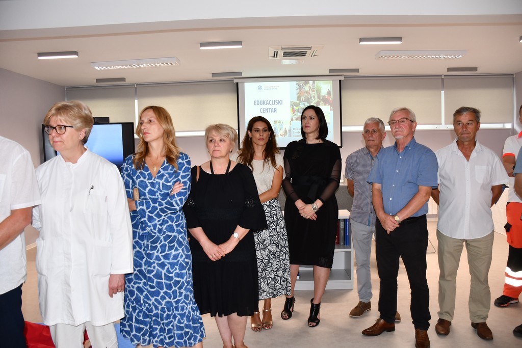 ZAVRŠILI RADOVI Svečano otvoren Edukacijski centar Zavoda za hitnu medicinu Međimurske županije ZAVRŠILI RADOVI Svečano otvoren Edukacijski centar Zavoda za hitnu medicinu Međimurske županije