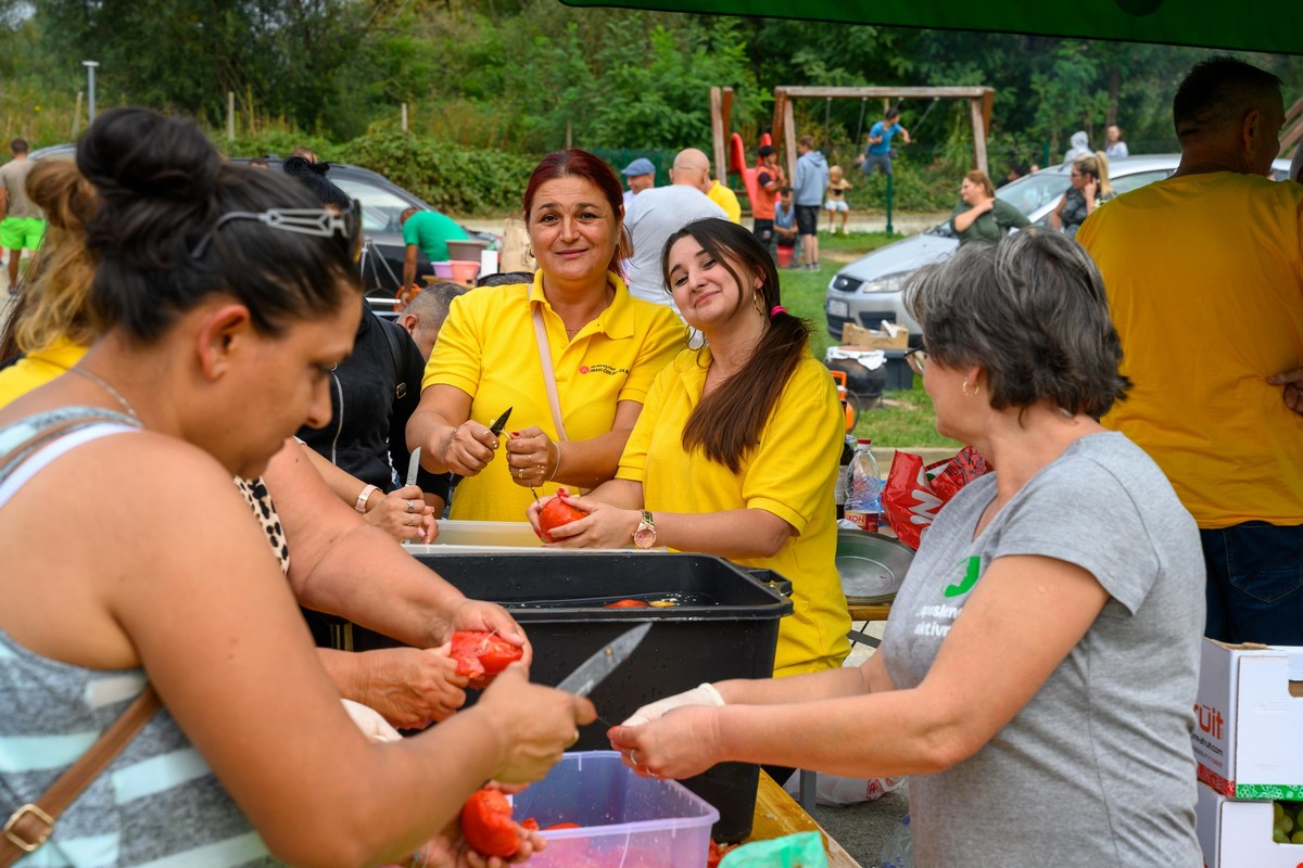 Veljko Kajtazi, Suzana Krčmar, Sitnice,