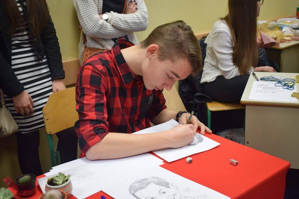 1568240965932166424961015390294