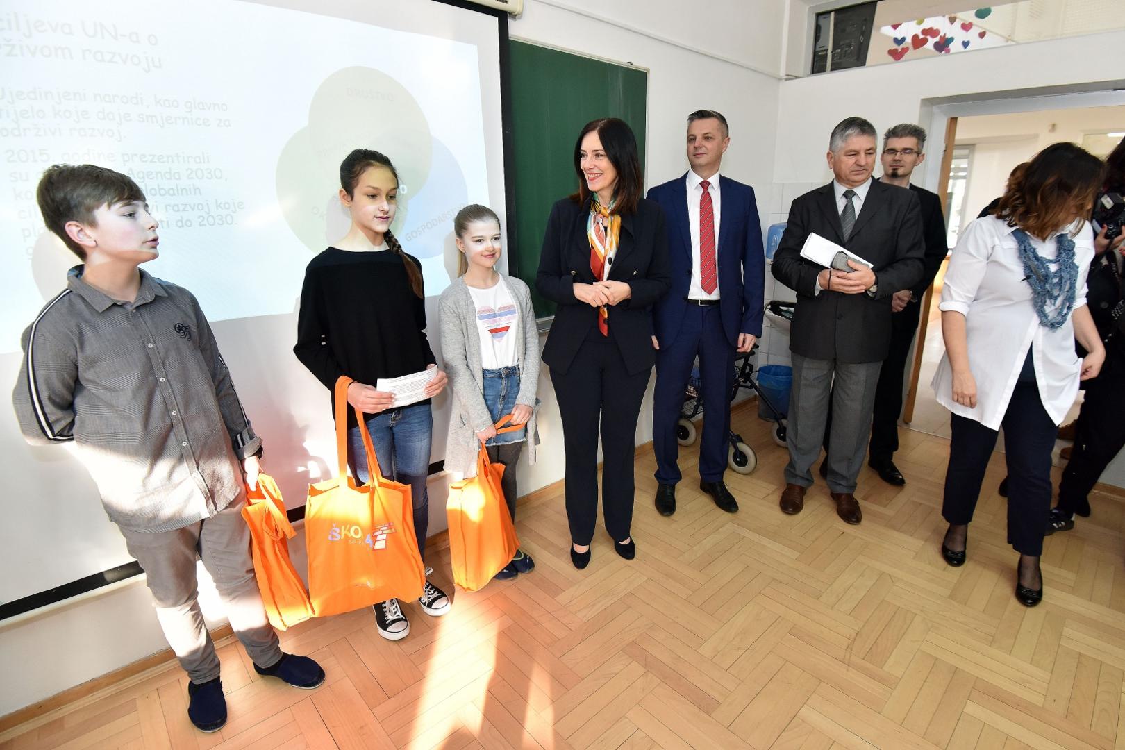 BLAŽENKA DIVJAK U ČAKOVCU ‘Škole moraju osigurati sapun i osnovne higijenske potrepštine’