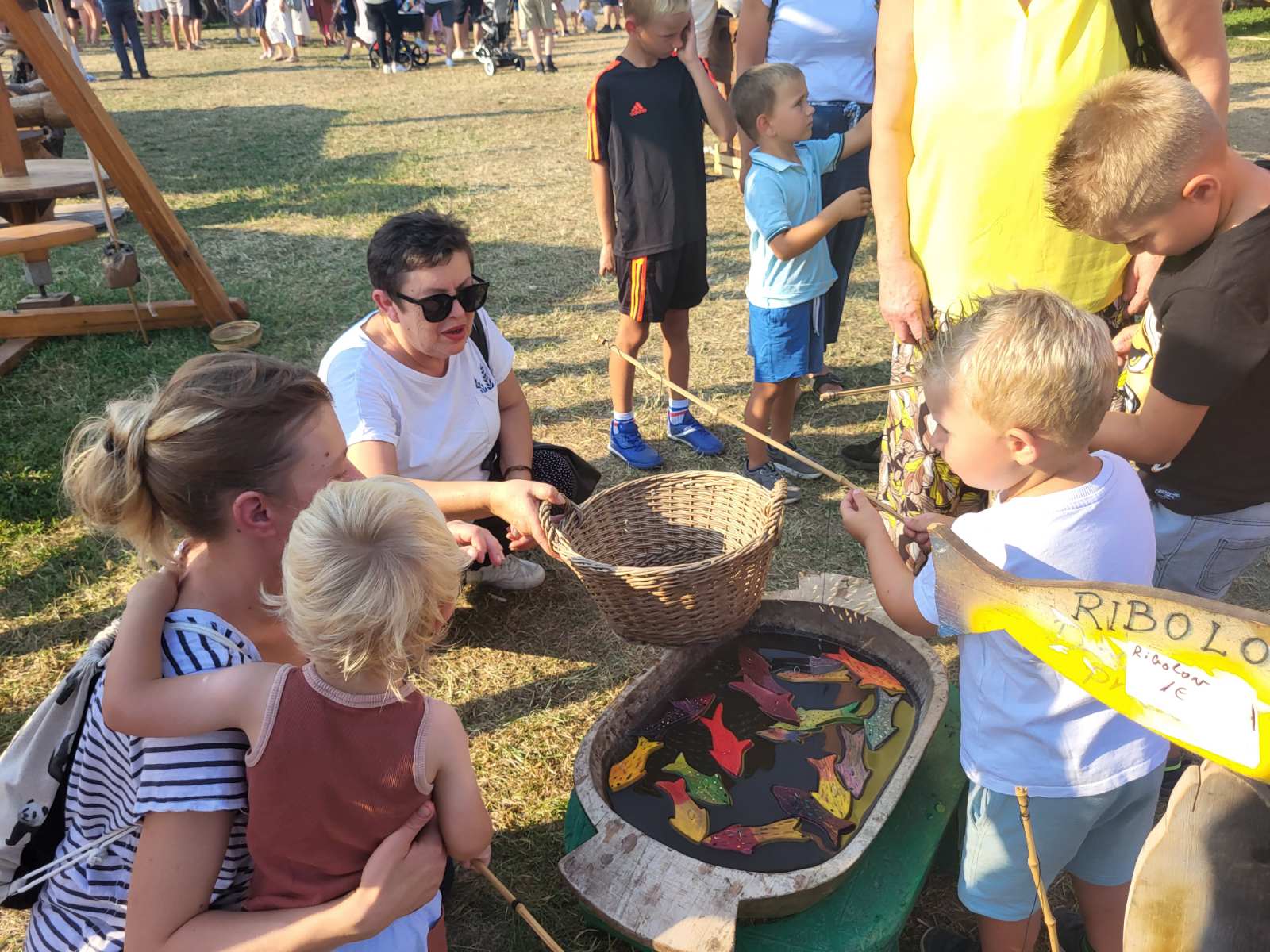 NA KOPRVNIČKIM BEDEMIMA Renesansni festival i ove godine privukao mnoštvo posjetitelja NA KOPRVNIČKIM BEDEMIMA Renesansni festival i ove godine privukao mnoštvo posjetitelja