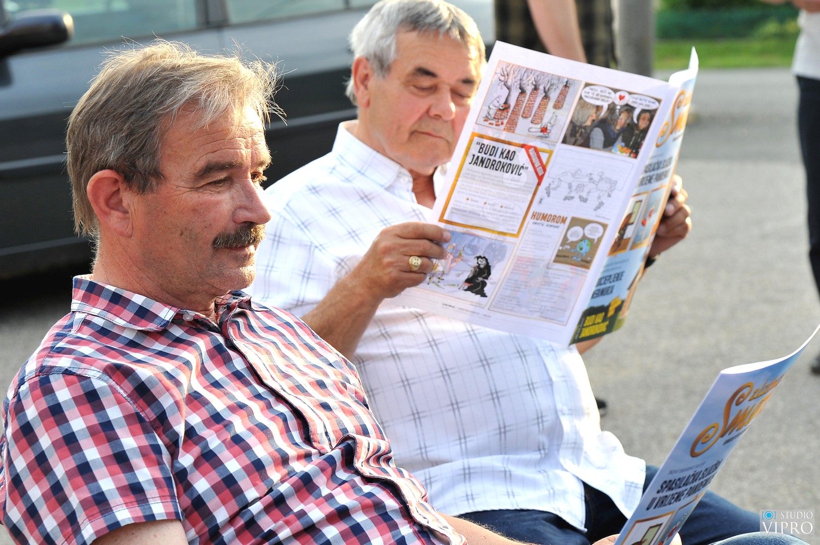 U Malom Mihaljevcu predstavljen prvi broj ‘Zlatne smolige’, humorističko-satiričkog lista