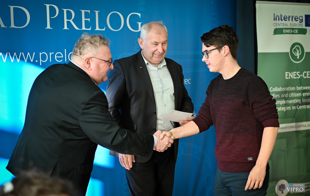 PRELOG Dodijeljene nagrade uspješnim učenicima i studentima