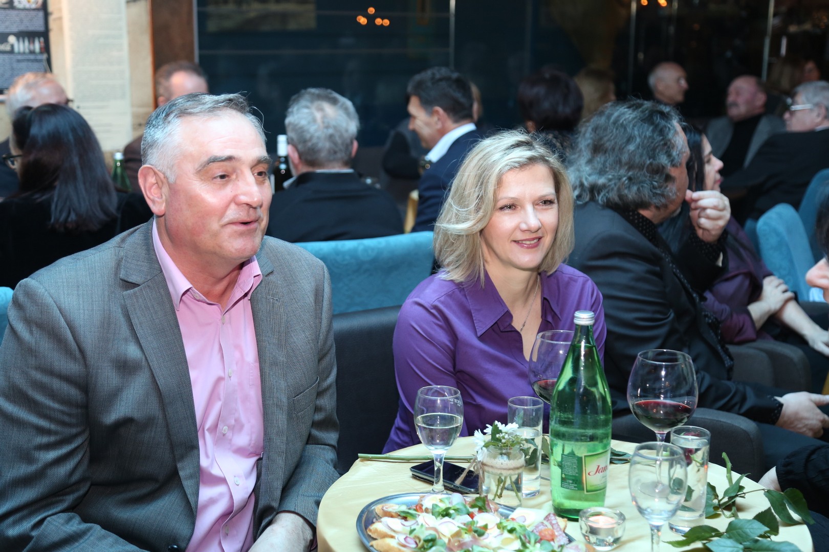 Legendarni Stjepan Jimmy Stanić u Gradskoj kavani Čakovec povodom Dana žena