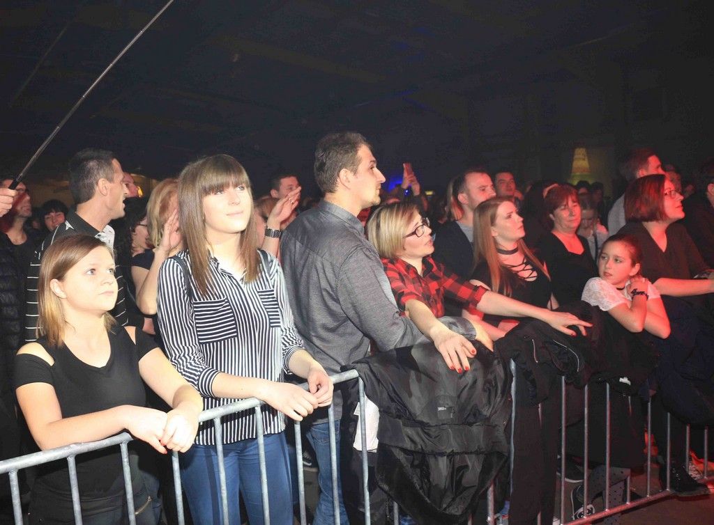 crvenajabukatarapanabandmesapne