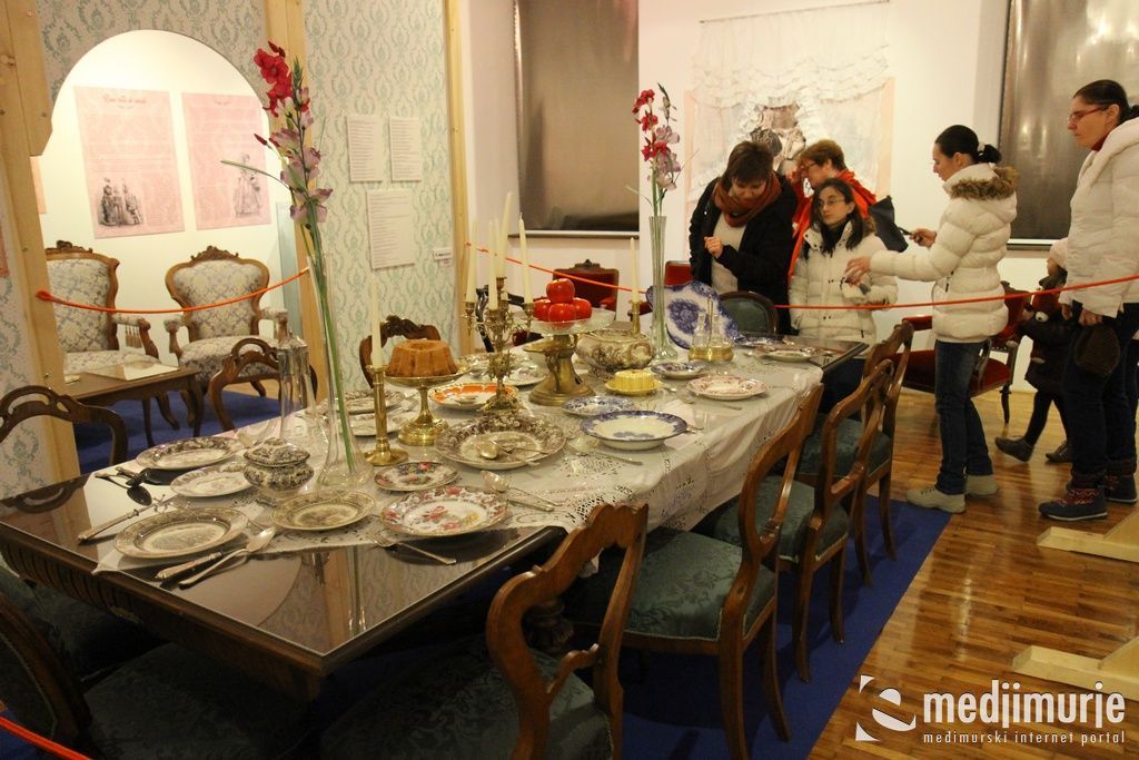 nocmuzejacakovec0096795281