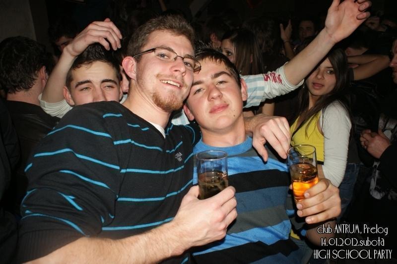 slika0044 Antrum (Subota, 14.1.2012) slika0044 Antrum (Subota, 14.1.2012)