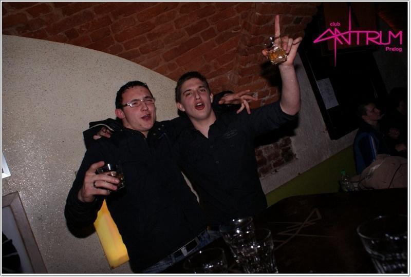 slika0056 Antrum (Petak i subota, 1. i 2.2.2013) slika0056 Antrum (Petak i subota, 1. i 2.2.2013)