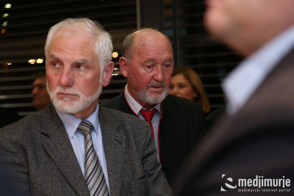 pravazena00108104773