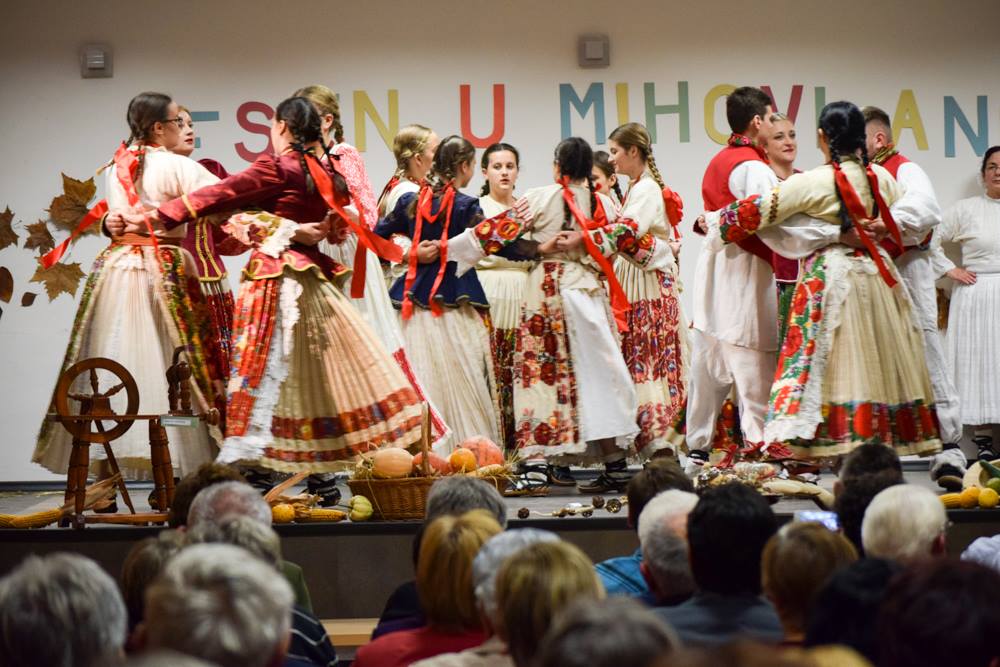 1226584251681097850083436679381