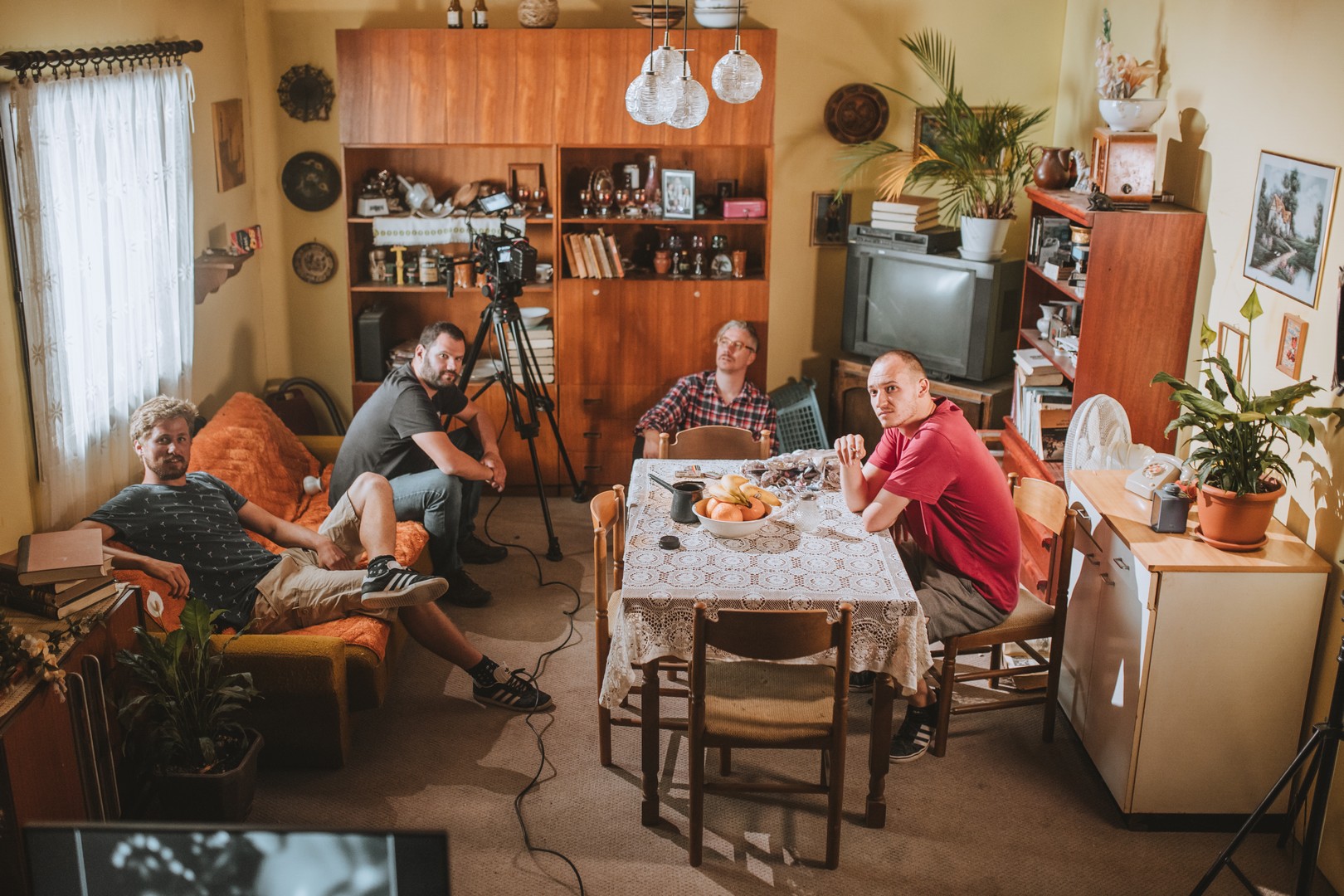 MARIN CVETKO I IVAN LISJAK Za novi kratkometražni film ‘Muha’ od nule izgradili vlastiti set!