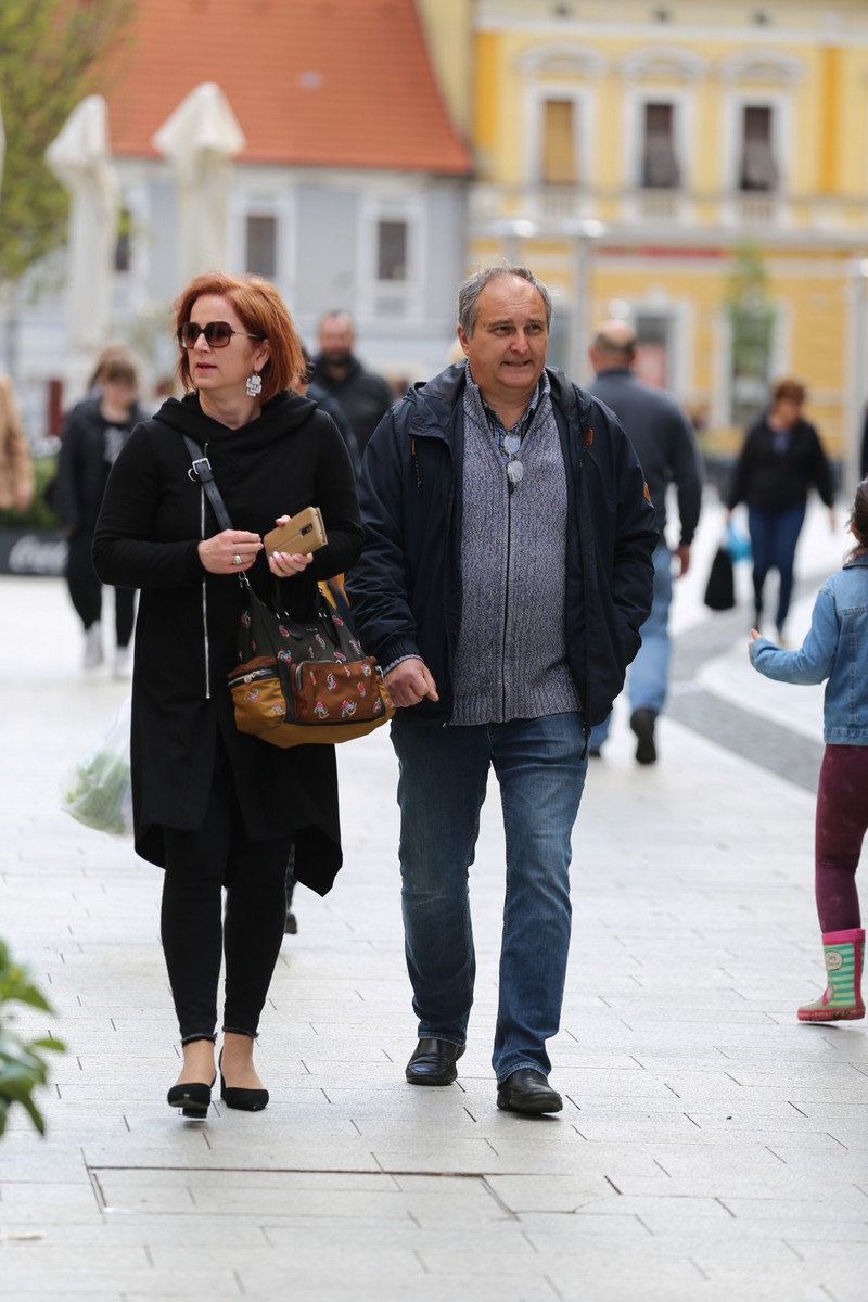KLIKOM PO ČAKOVCU Veselo prijepodne u gradu, osjetilo se blagdansko raspoloženje