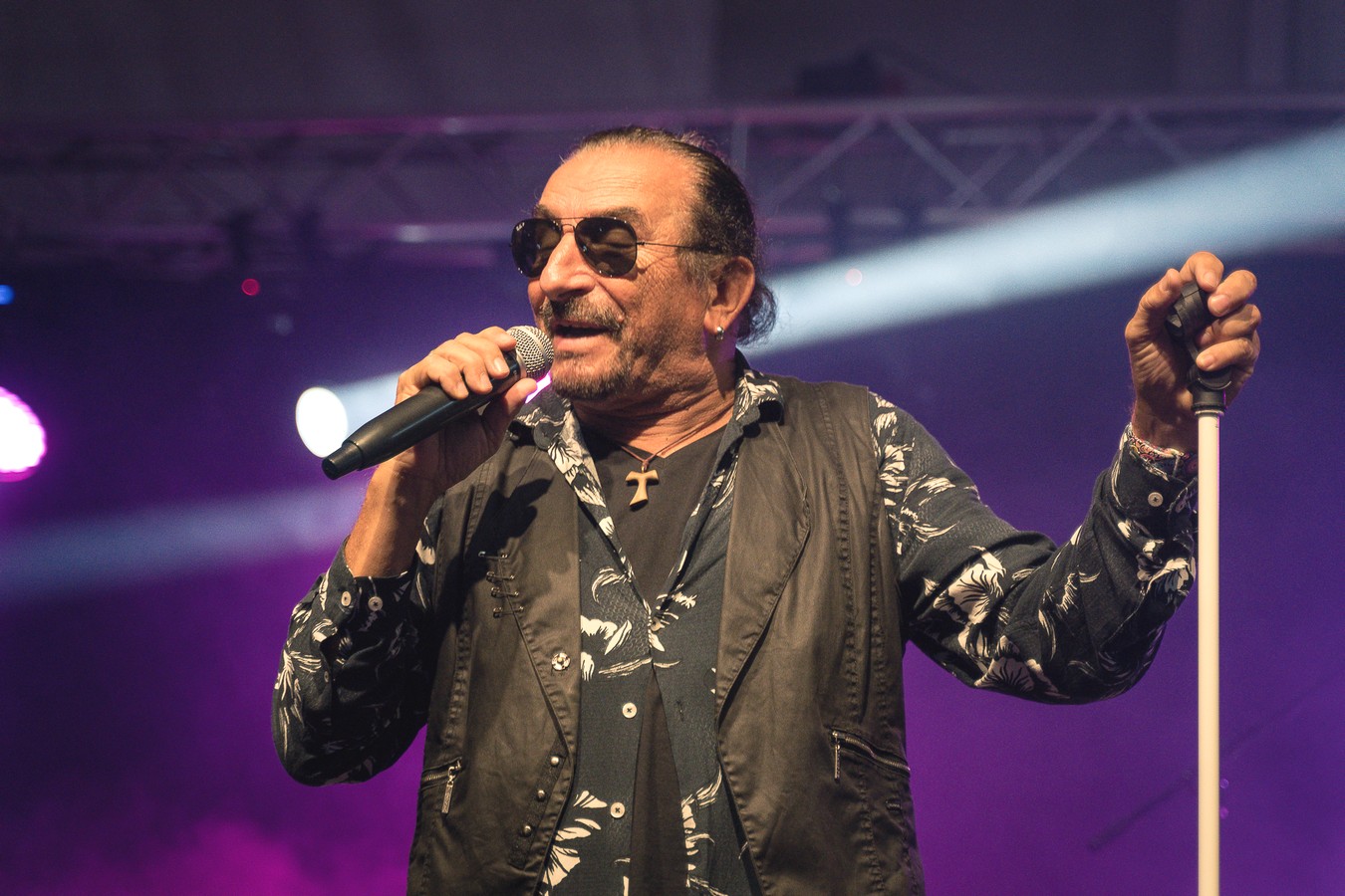 Odlična atmosfera u Kotoribi: Željko Bebek raspjevao publiku u prepunom šatoru